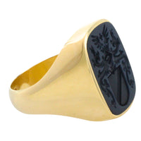Vintage signet agate intaglio ring in 14 carat gold