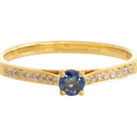 Sapphire and diamond ring in 14 carat gold