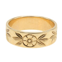 Vintage ring with floral motif