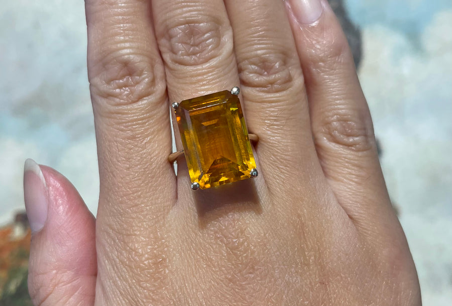 Citrine ring in 14 carat gold-Vintage Rings-The Antique Ring Shop