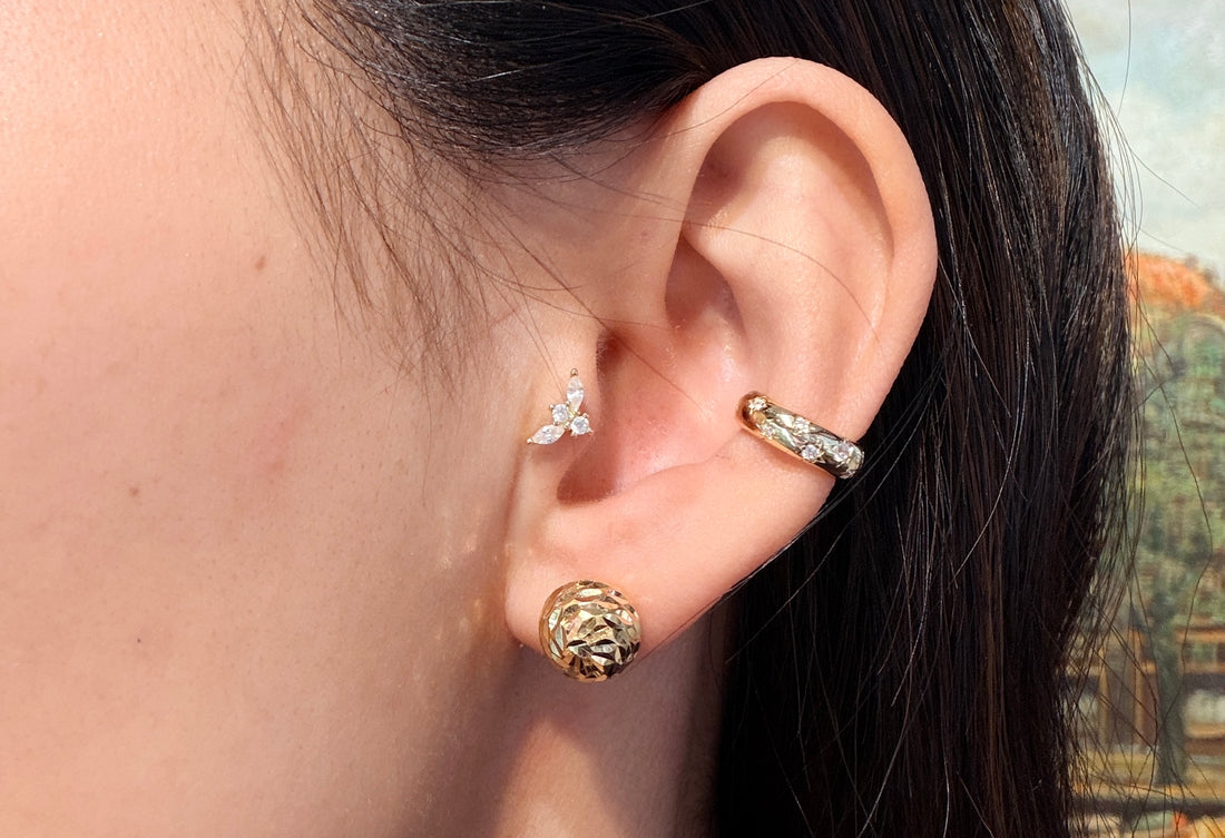 18 carat gold sphere stud earrings-Earrings-The Antique Ring Shop