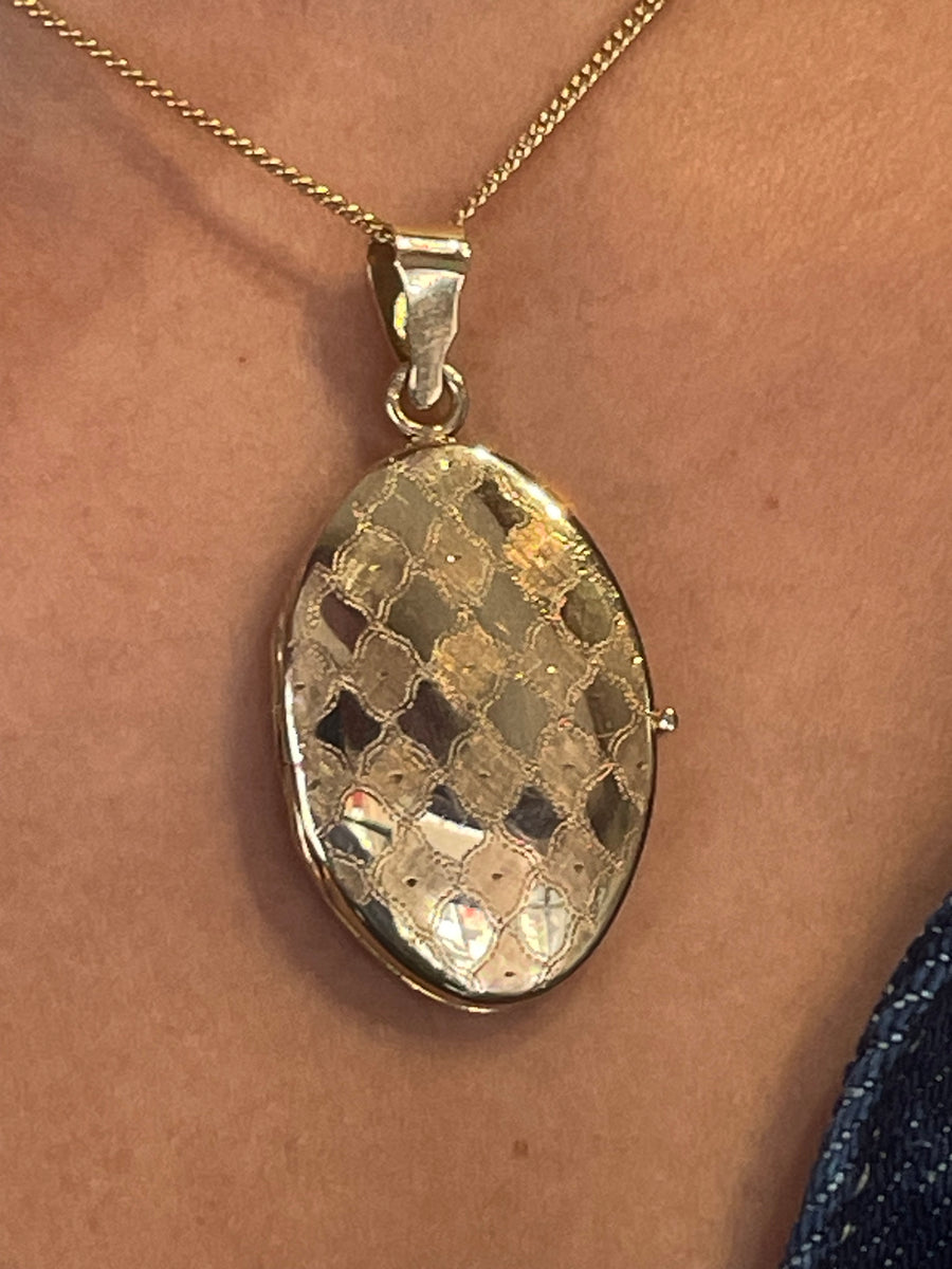 Vintage photo locket in 14 carat gold-Pendants-The Antique Ring Shop