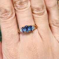 Three stone sapphire ring in 14 carat gold