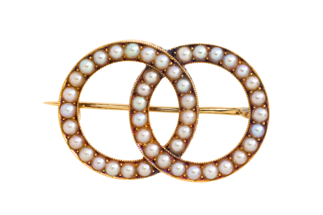 Antique seed pearl brooch in 14 carat gold