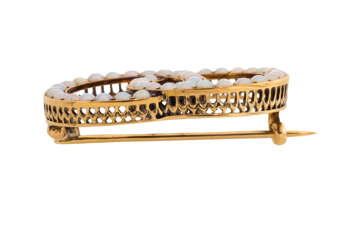 Antique seed pearl brooch in 14 carat gold