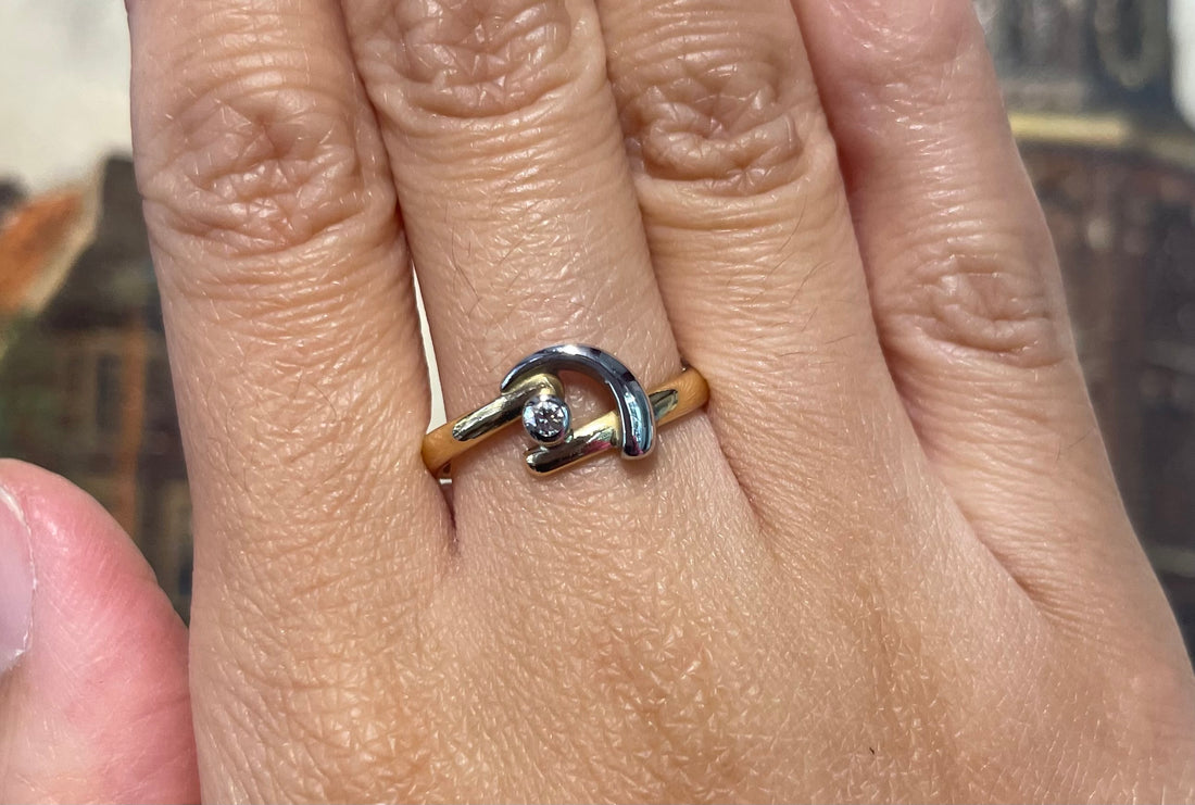 18 carat white and yellow gold diamond ring-Vintage Rings-The Antique Ring Shop