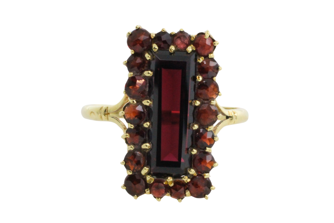 Rectangular garnet ring in 14 carat gold-Rings-The Antique Ring Shop