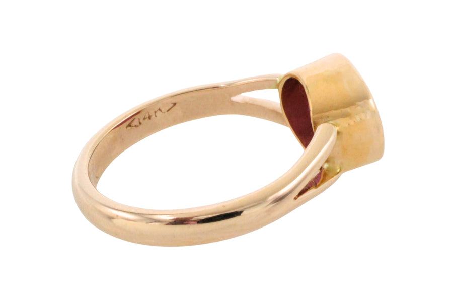 Ruby ring in 14 carat gold