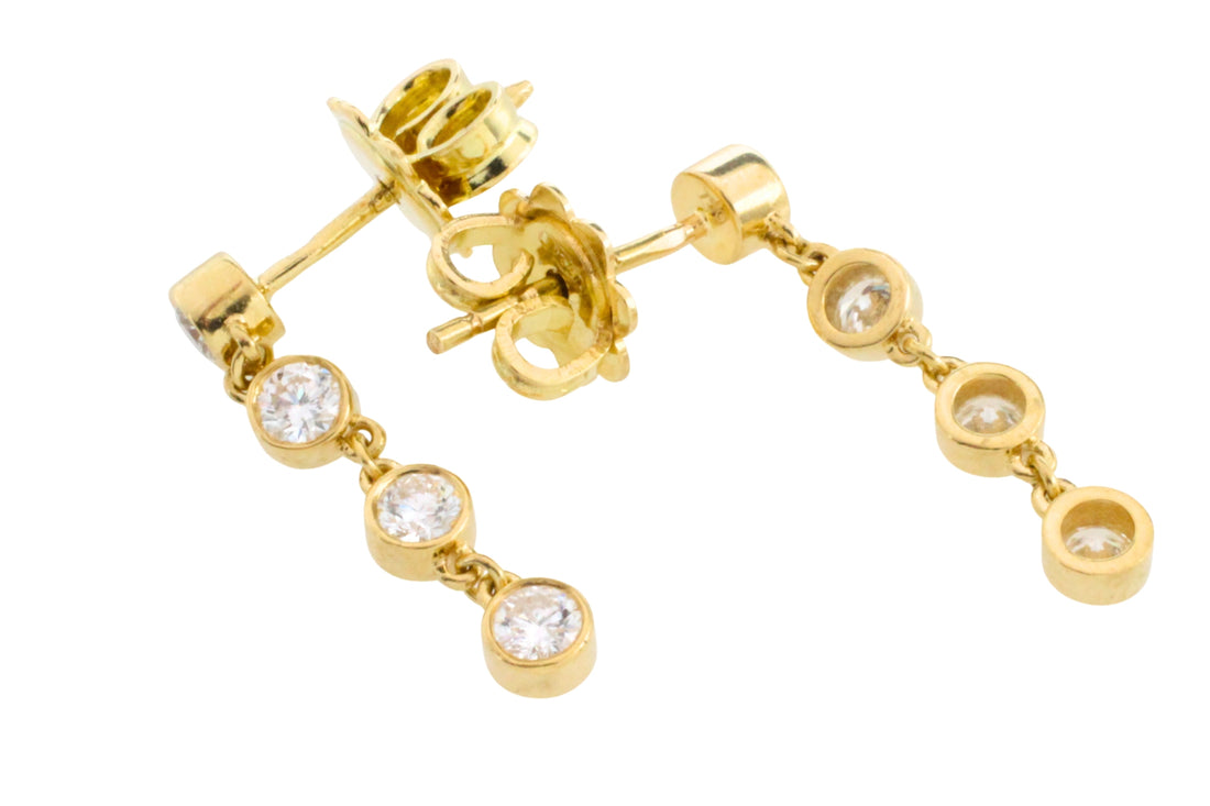 Diamond earrings in 14 carat gold