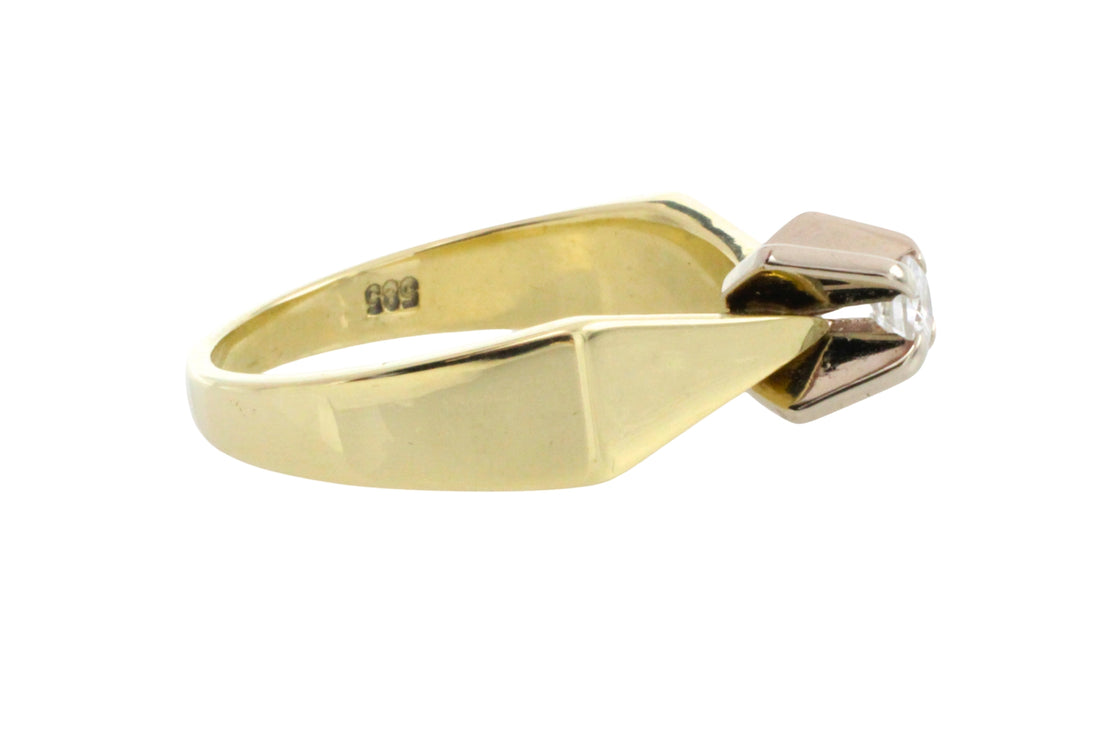 Vintage diamond solitaire ring