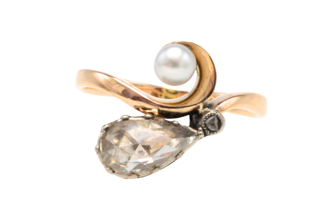 Rose diamond and pearl ring in 14 carat gold and silver