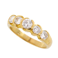 Five stone diamond ring in 18 carat gold