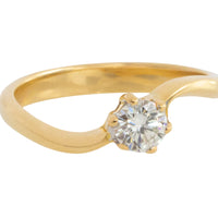 Vintage diamond solitaire ring in 18 carat gold