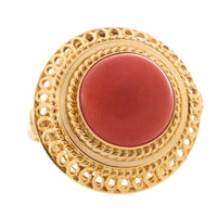 Vintage cabochon ring in 14 carat gold