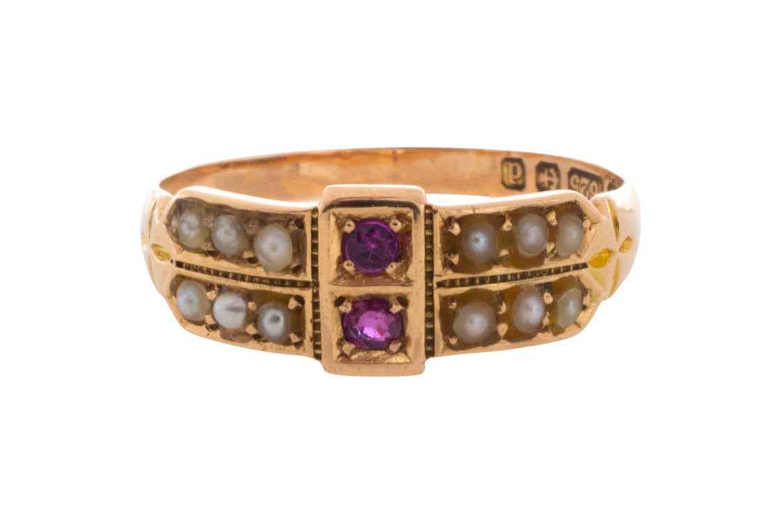 Georgian ruby and pearl ring from 1801