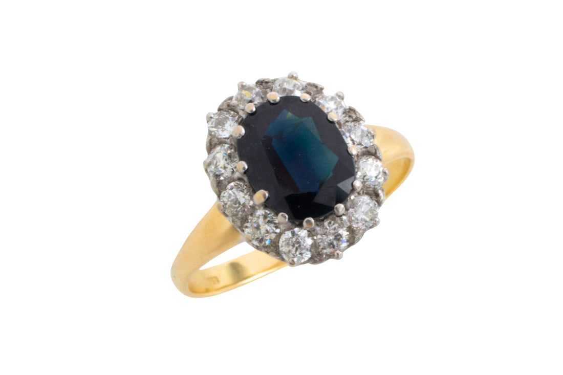 Vintage sapphire and diaond cluster ring