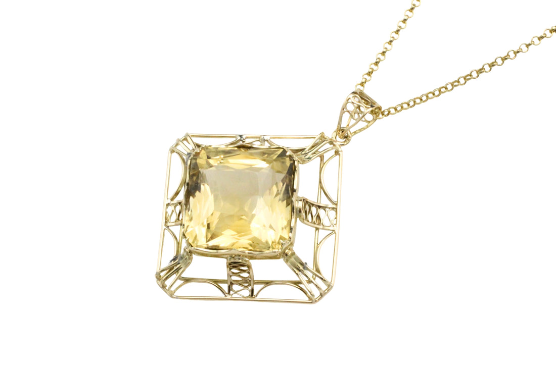 Vintage citrine pendant in 14 carat gold