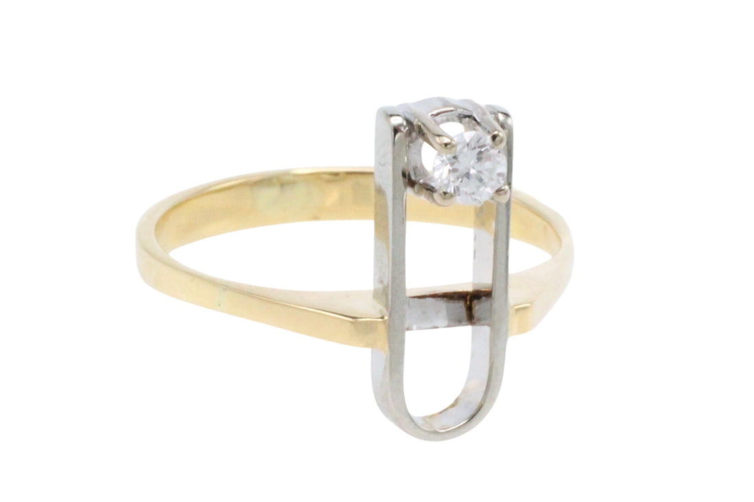 Diamond ring in yellow and white gold