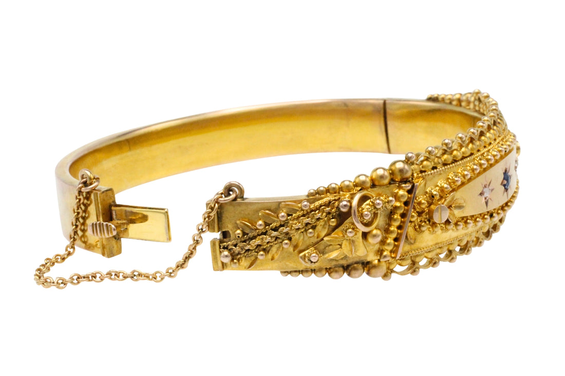 Antique hinged bracelet from 1919