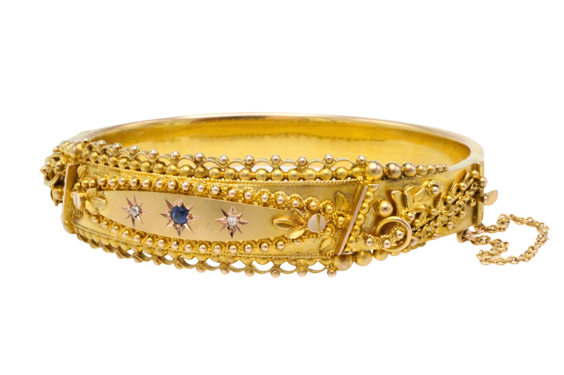 Antique hinged bracelet from 1919
