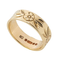 Vintage ring with floral motif