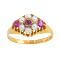 Ruby and pearl ring from 1872