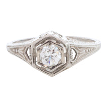 Vintage Art Deco diamond ring in platinum