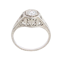Vintage Art Deco diamond ring in platinum