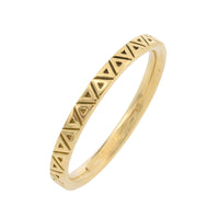 18 carat gold band with motif