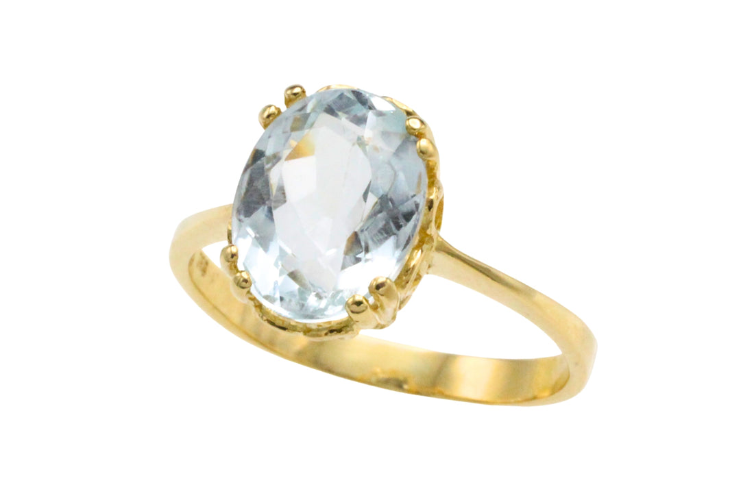 Aquamarine ring in 18 carat gold