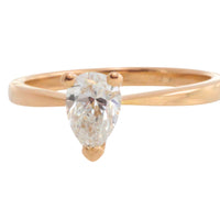 Pear cut diamond solitaire ring in 18 carat gold