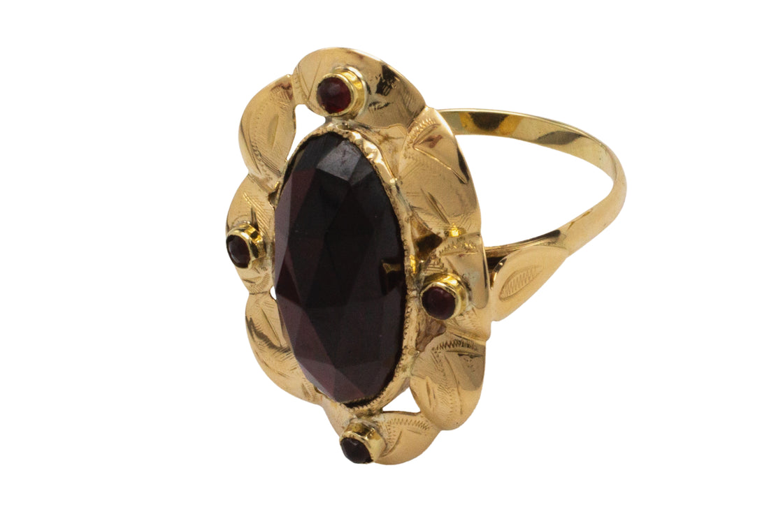 Vintage garnet ring in 14 carat gold-vintage rings-The Antique Ring Shop