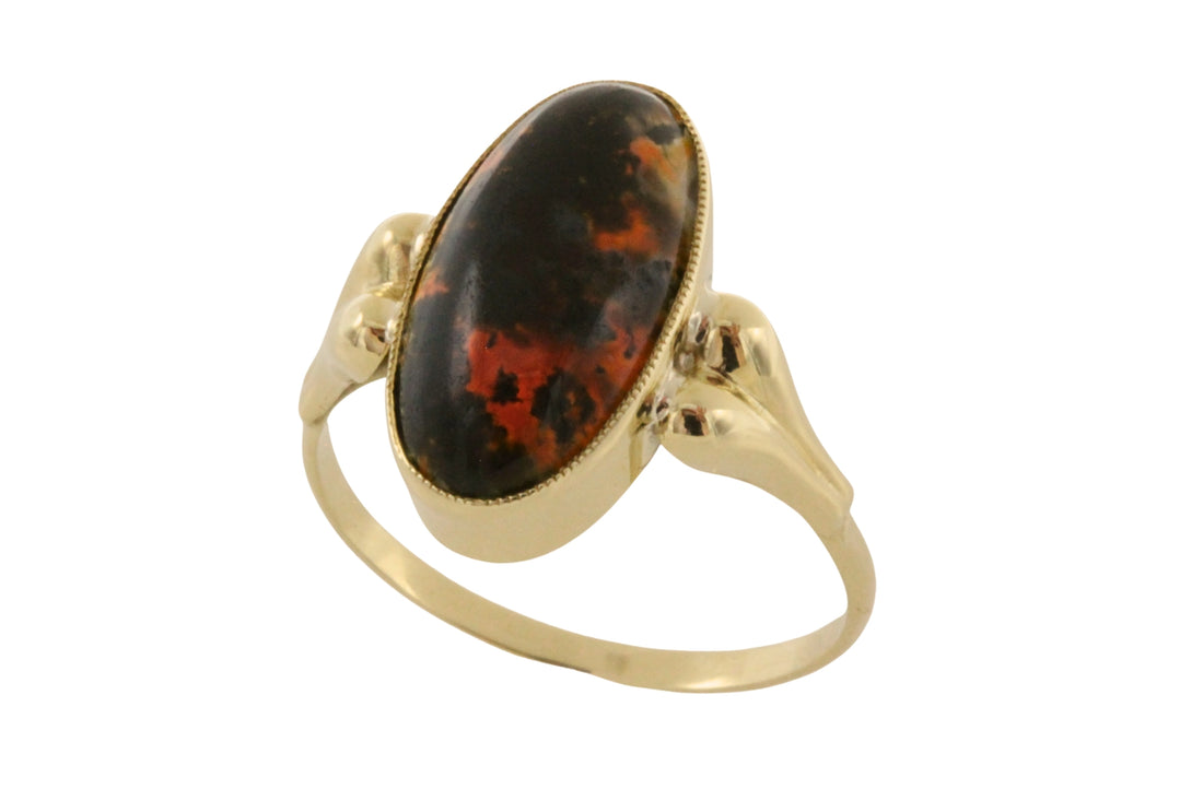 Cabochon mosagaat ring van 14 karaat goud