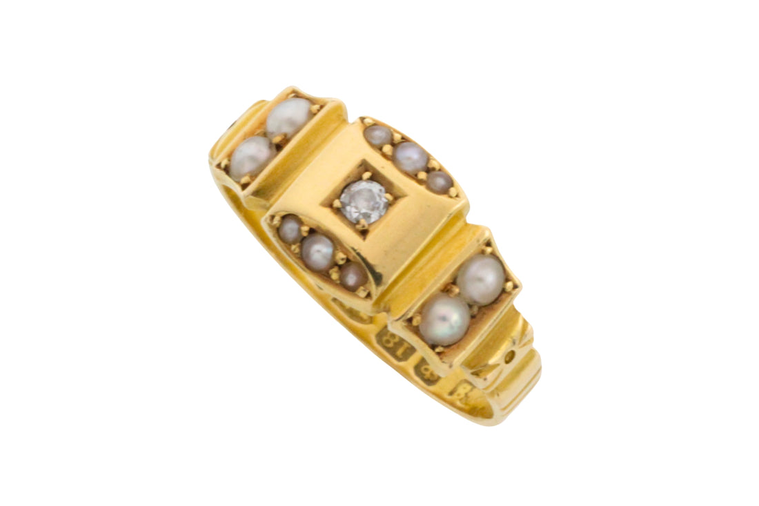 Victorian pearl and diamond ring from 1890