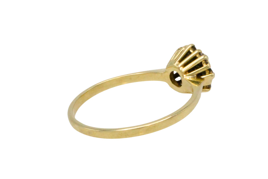 Vintage diamond cluster ring in 14 carat gold-Vintage Rings-The Antique Ring Shop