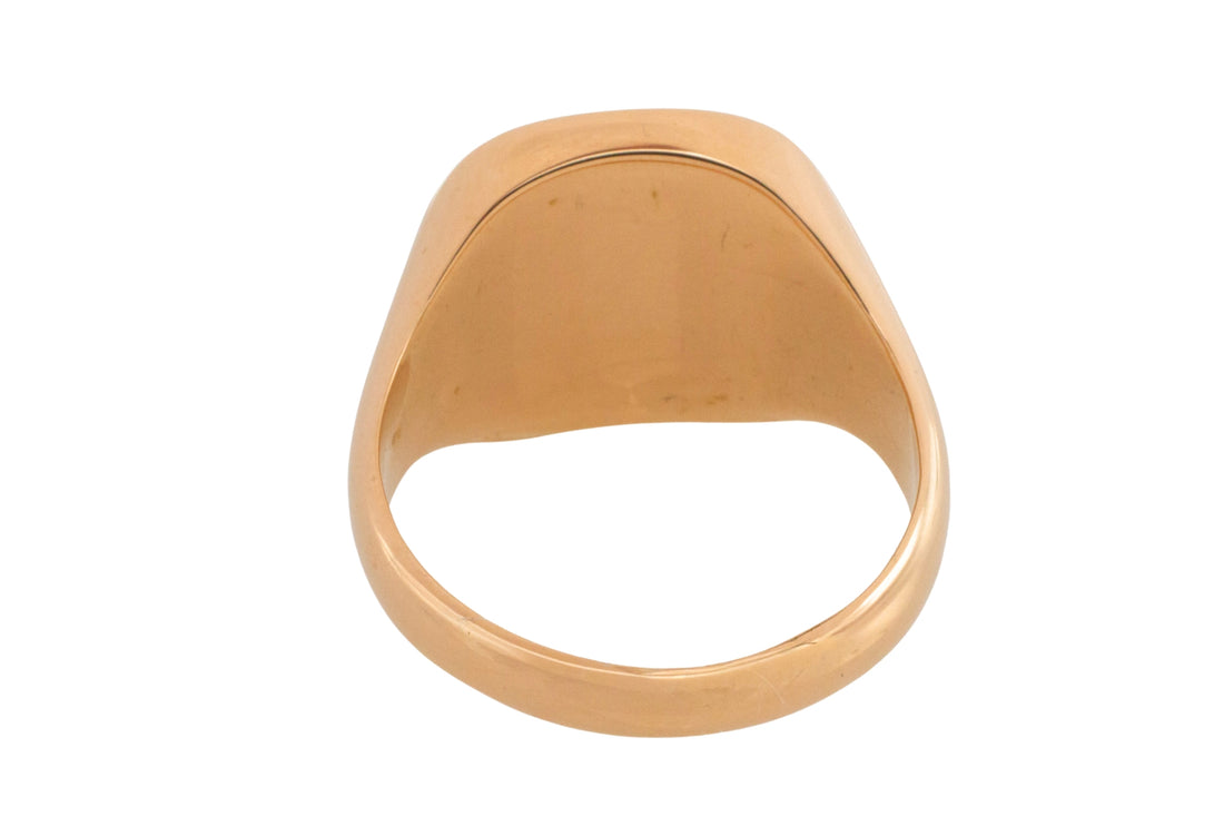 Vintage 18 carat gold signet ring with jasper intaglio