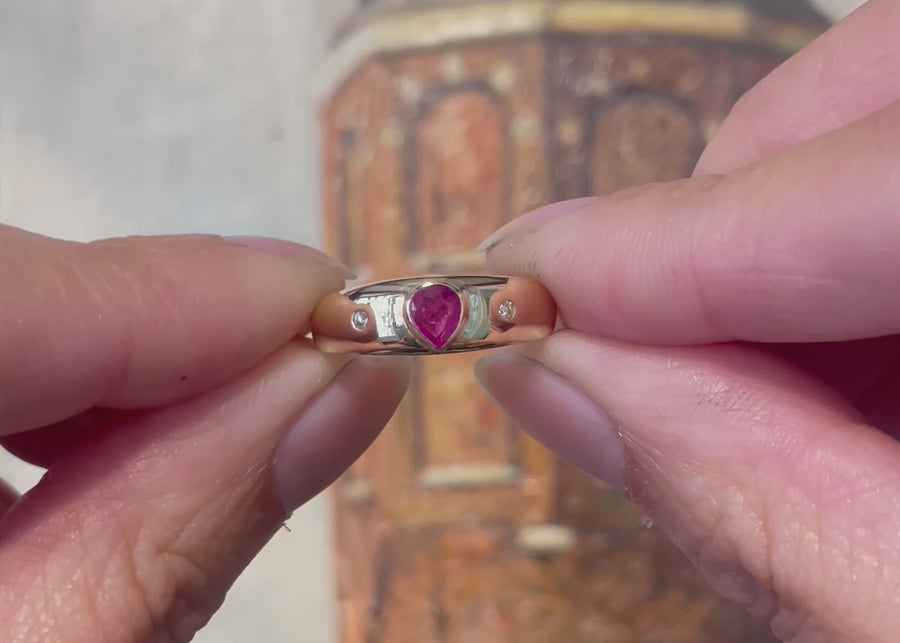 Ruby and diamond ring in 18 carat gold