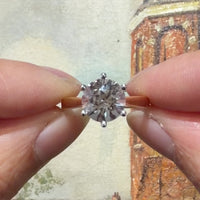 Gouden solitair ring met een bergkristal