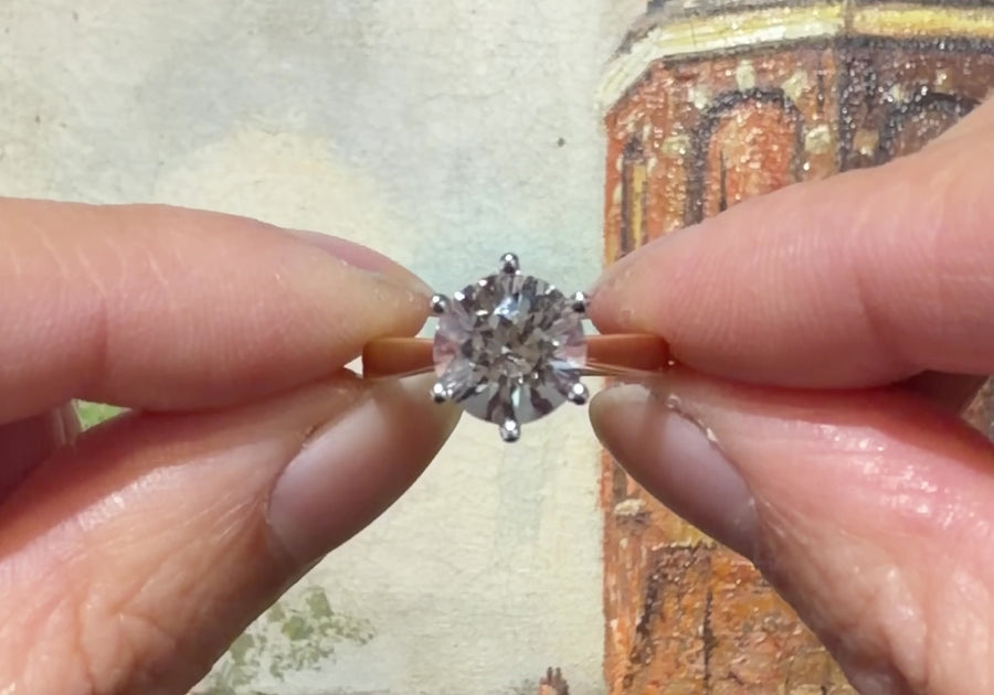 Gouden solitair ring met een bergkristal