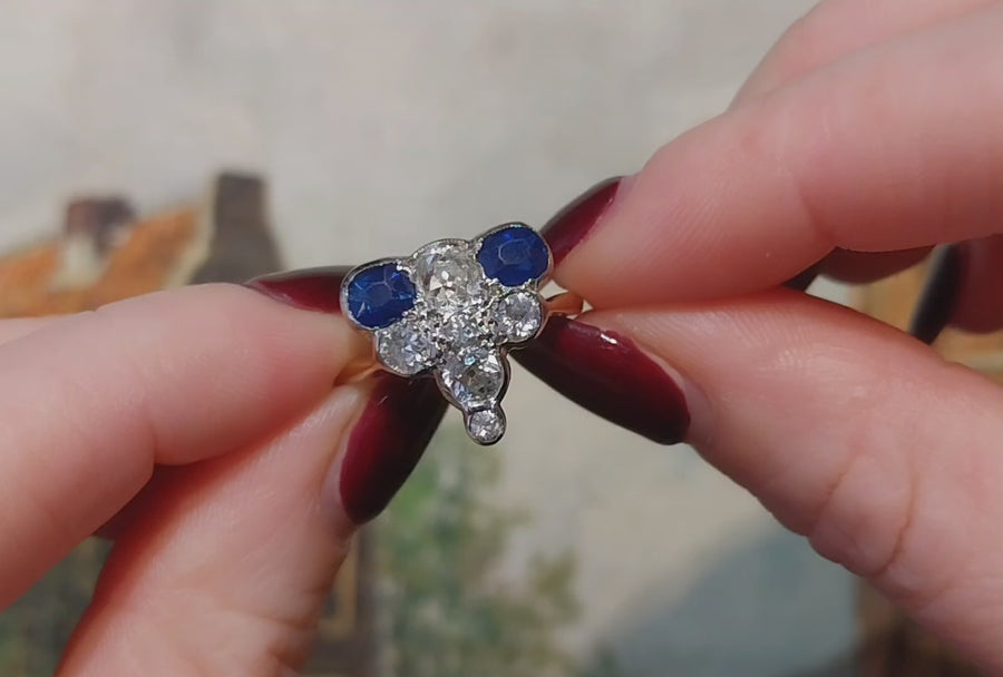 Edwardiaanse 18 karaat  gouden ring met saffier en oud geslepen diamanten