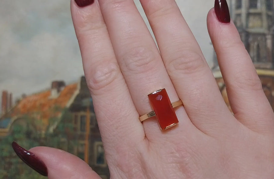 Vintage faceted carnelian ring
