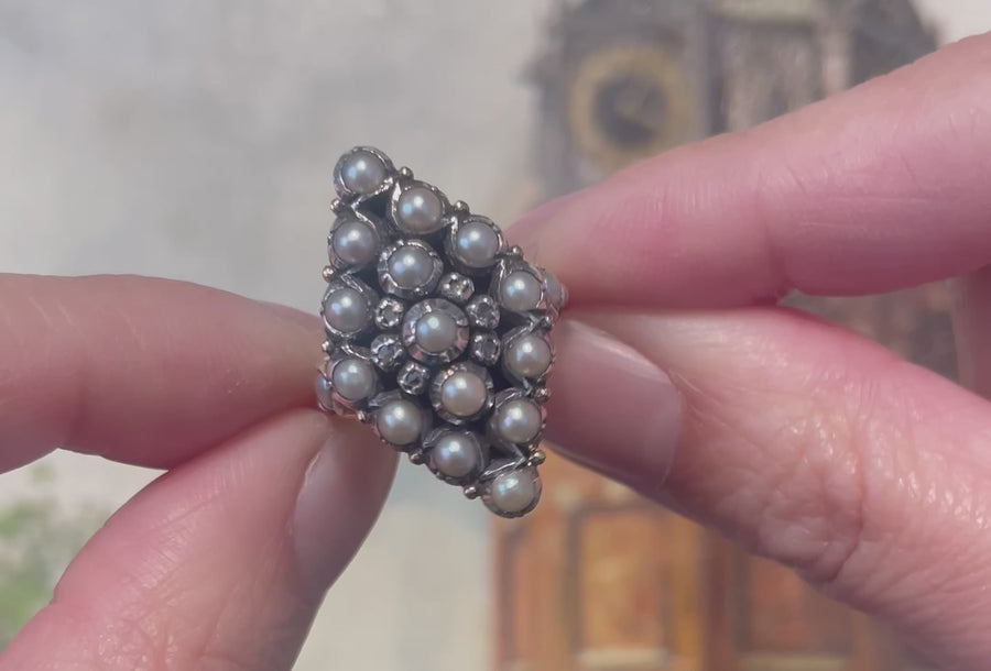 Vintage markies vormige ring met grijze parels en roosgeslepen diamanten