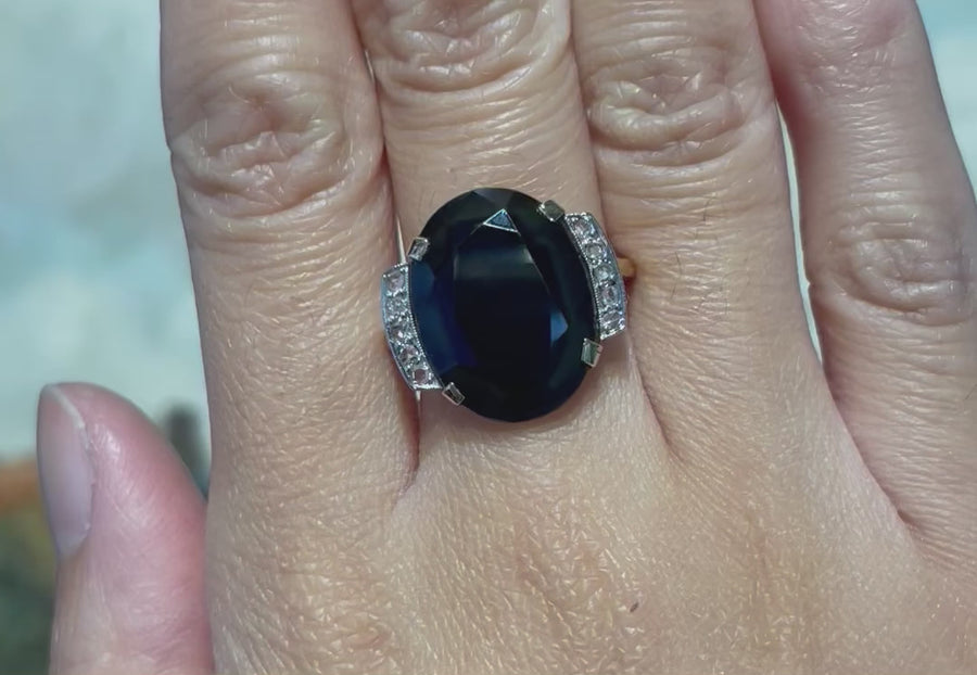 Art Deco ring met onyx en diamant