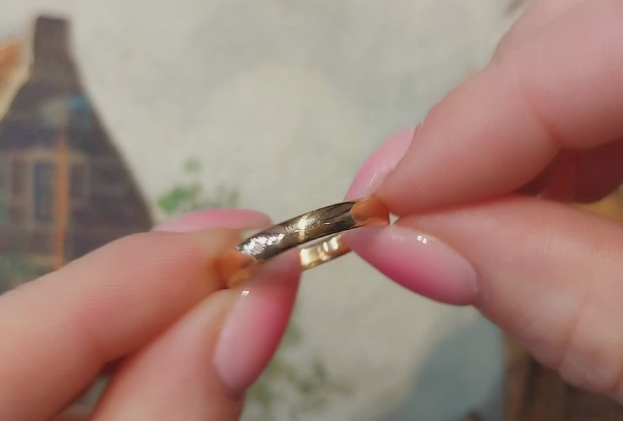 22 carat gold wedding band from 1925