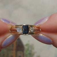 Sapphire and diamond ring in 18 carat gold