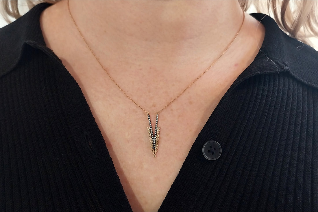 18 carat gold V pendant with diamonds-Pendants-The Antique Ring Shop