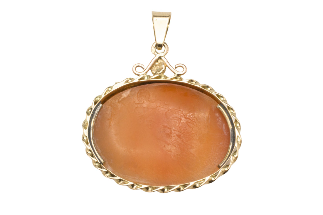 Cameo pendant in 14 carat gold-cameo-The Antique Ring Shop